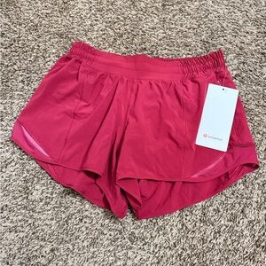 Lululemon Hotty Hot LR Short 4” Lined - Vibrant Pink